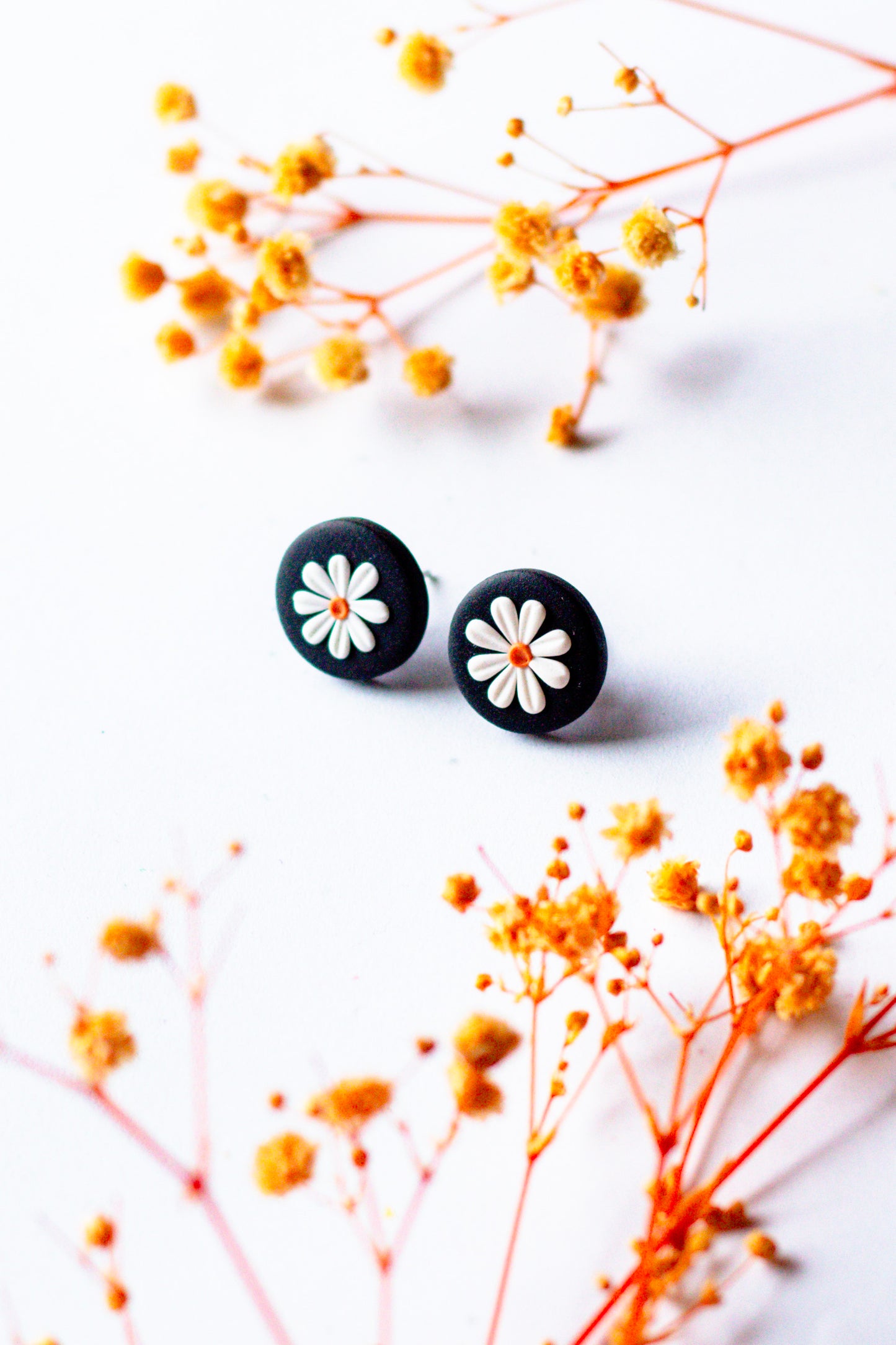 Mini Daisy Stud - Multiple Colours