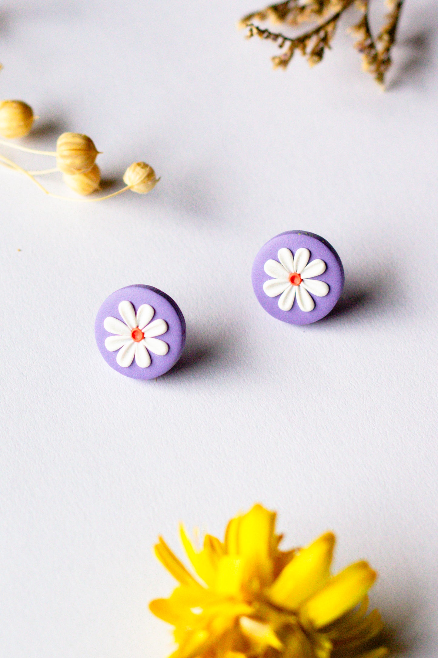 Mini Daisy Stud - Multiple Colours
