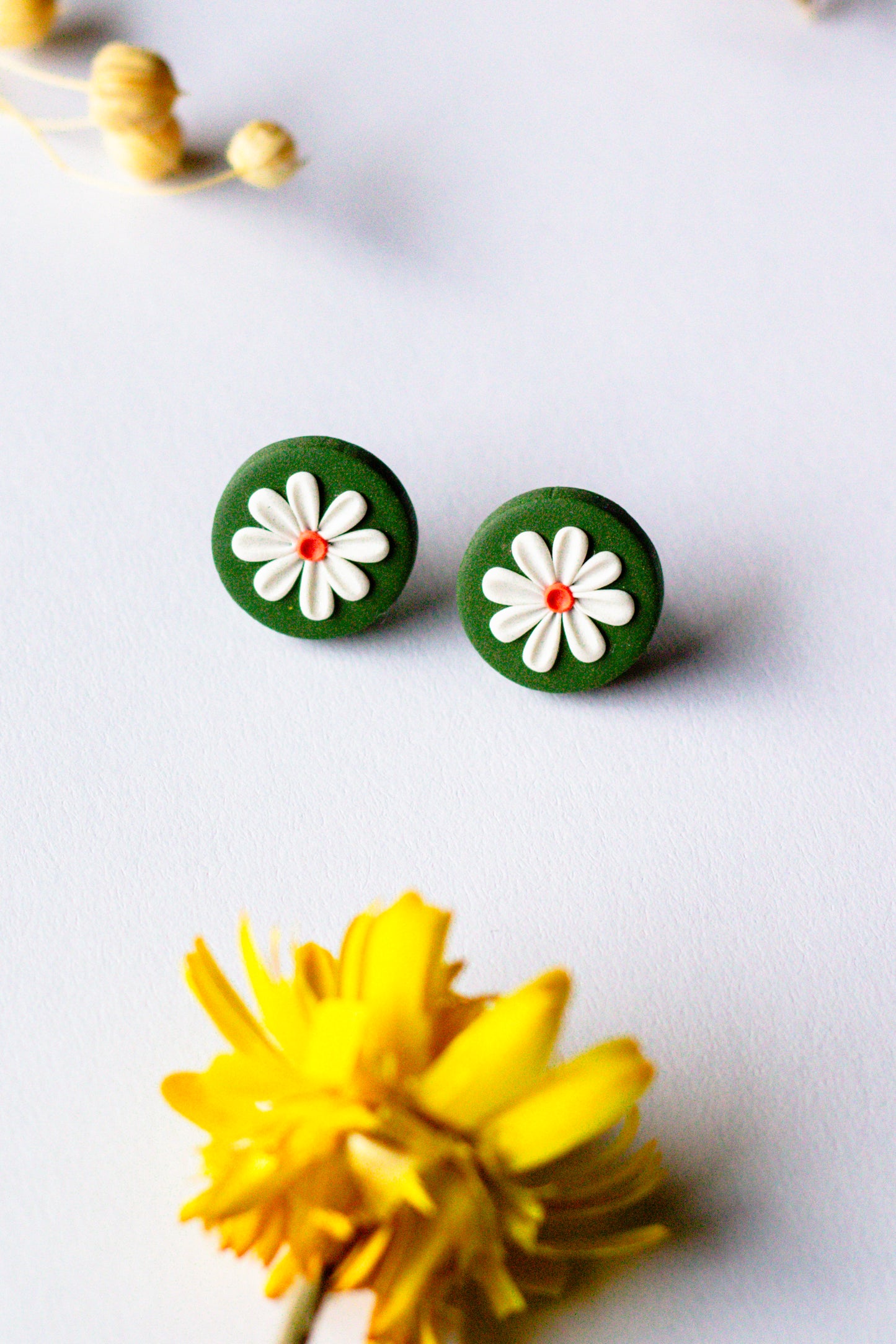 Mini Daisy Stud - Multiple Colours