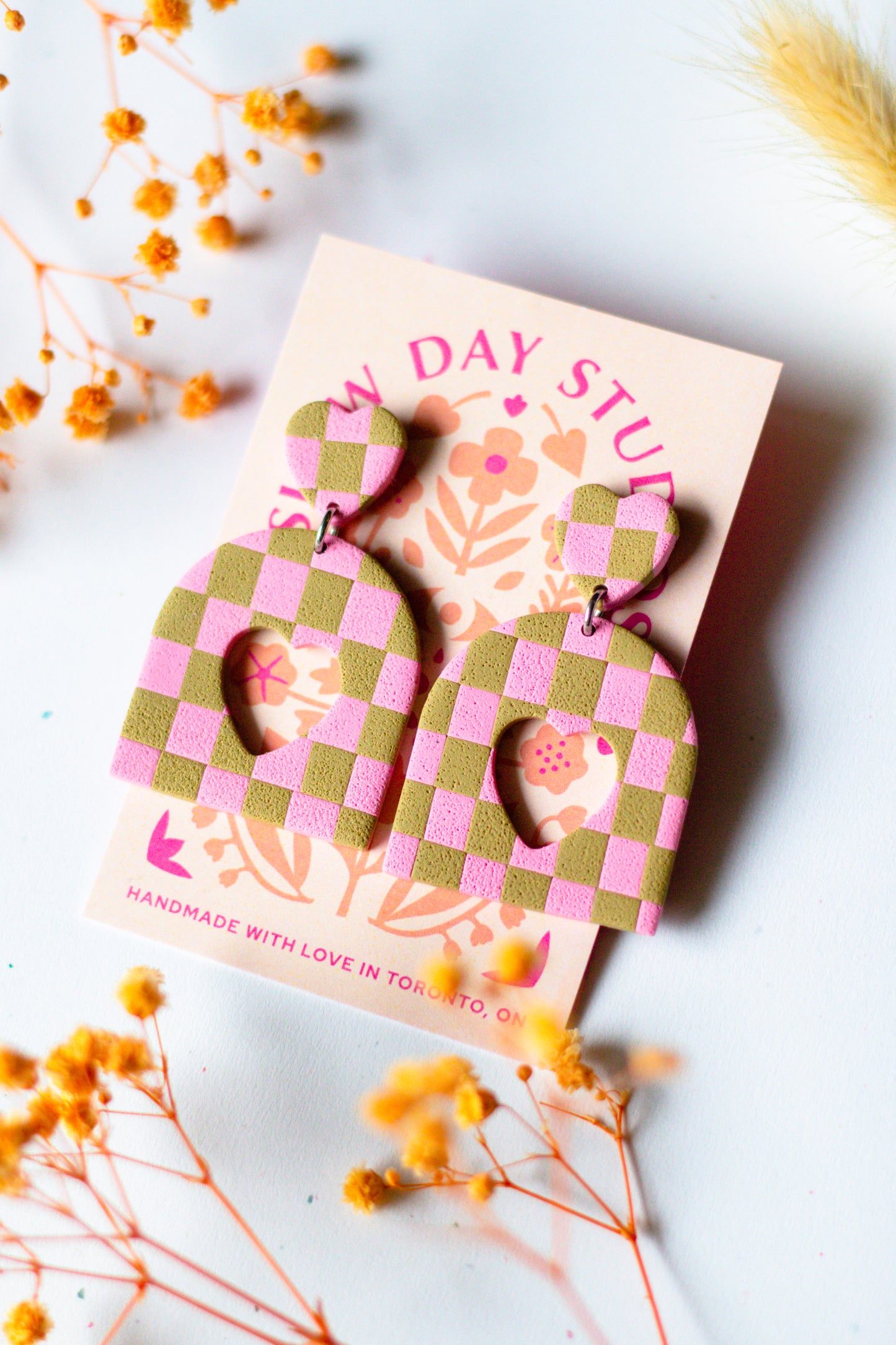 Checkerboard Heart Cutout // Pink & Khaki