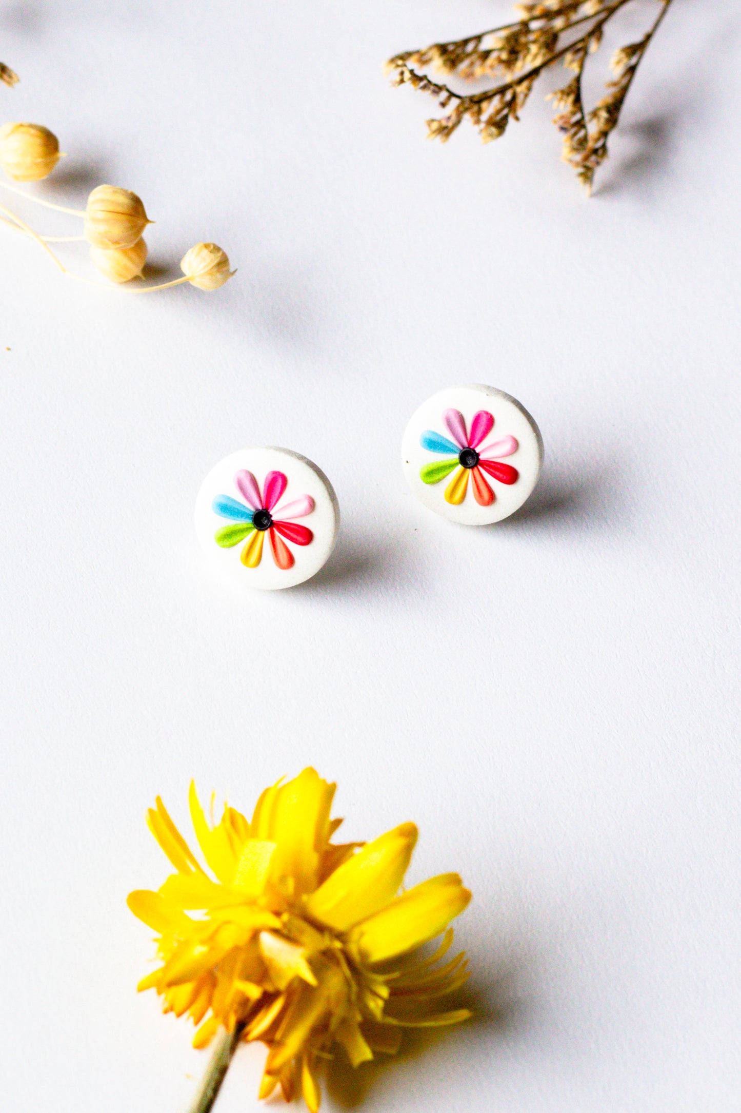 Mini Daisy Stud - Rainbow